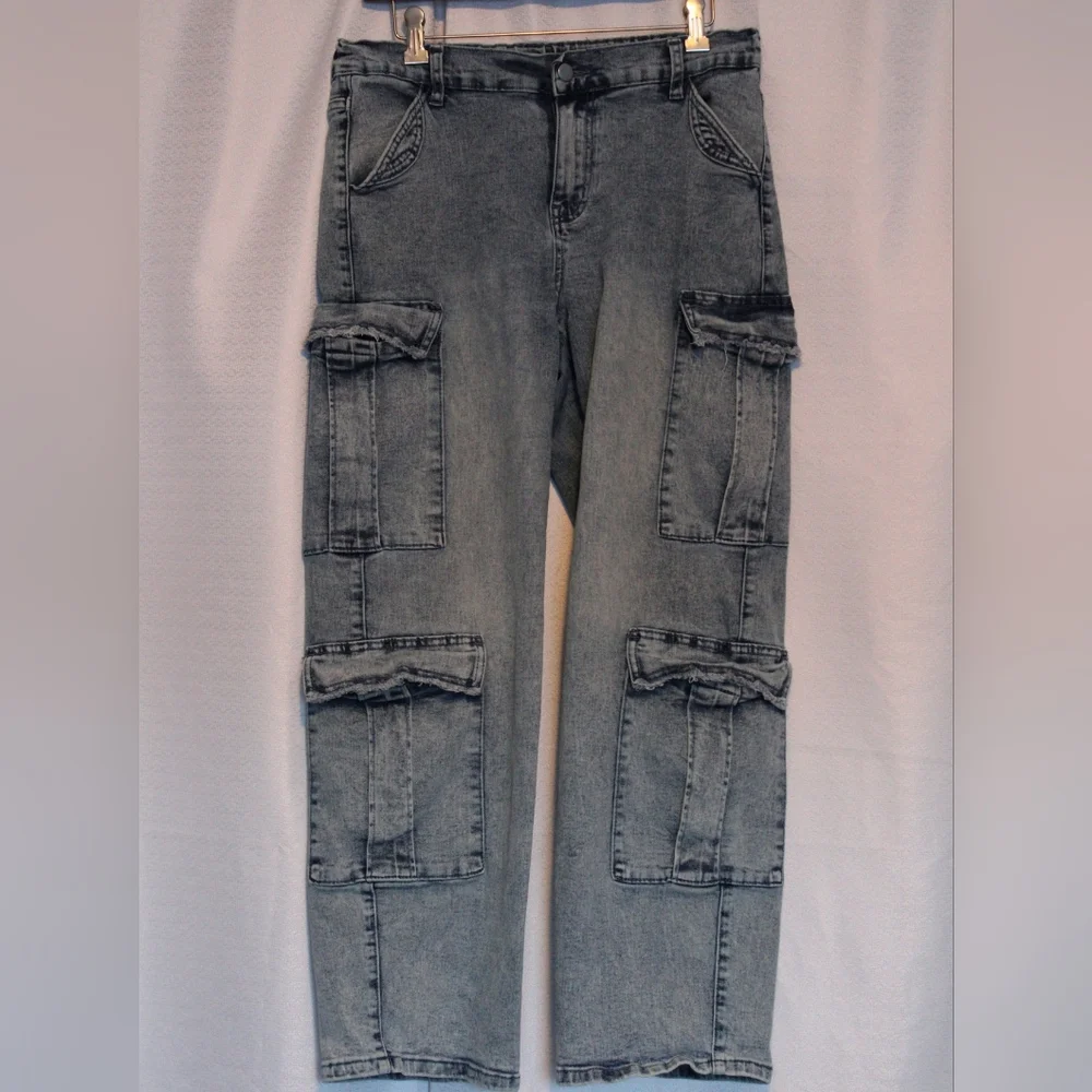 Justice Cargo Jeans – Size M - Picture 3 of 8